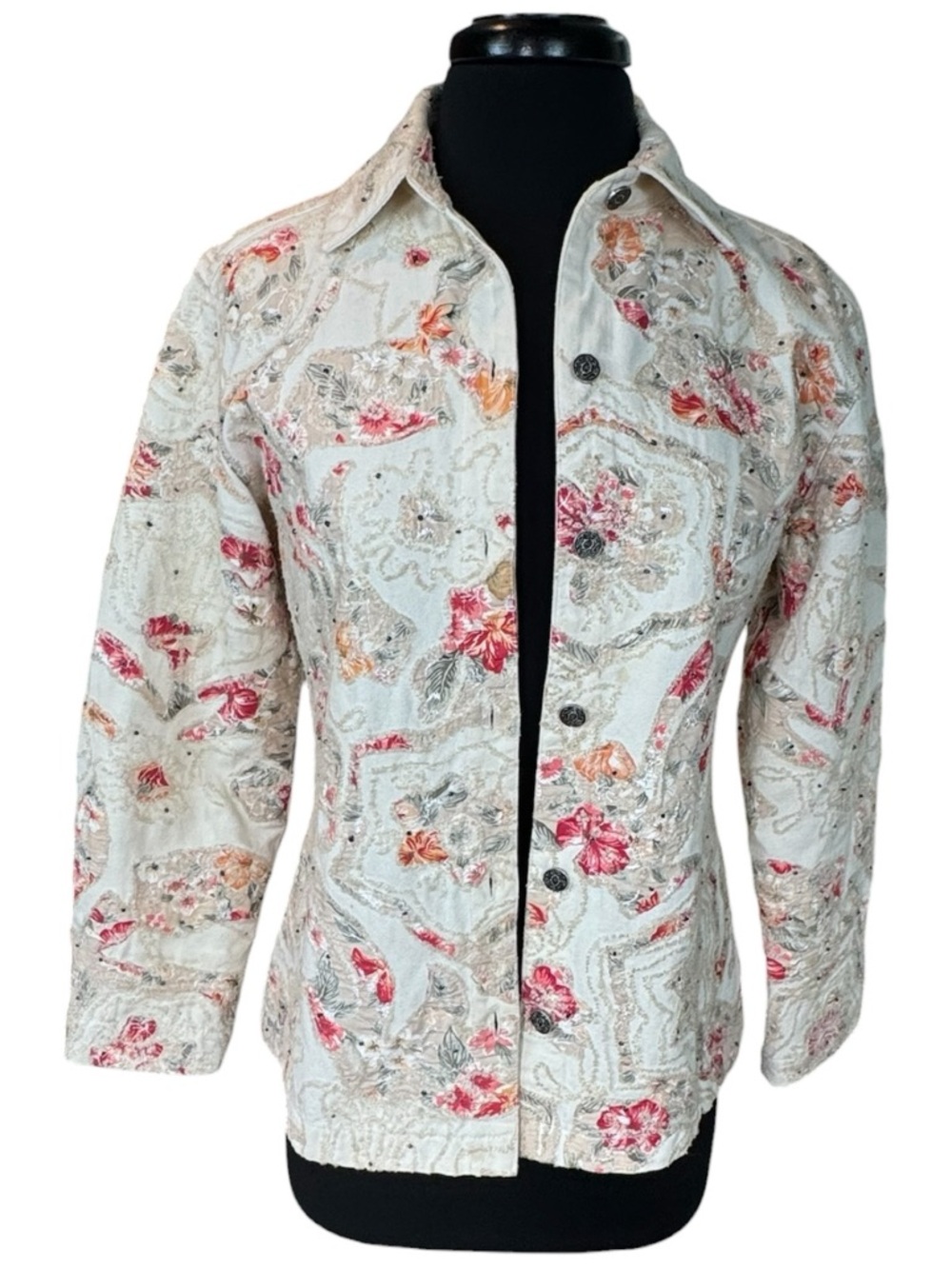 Chico’s Cream Ivory Embroidered Floral Patchwork Denim Jacket Size 1 (M/8) NWOT - Picture 2 of 9